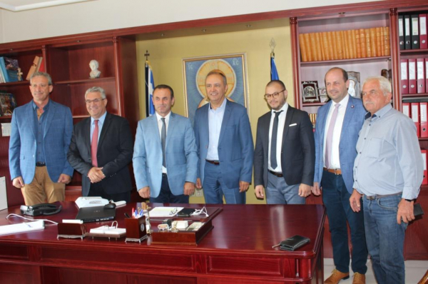 Επίσκεψη του Υφυπουργού Εσωτερικών Μακεδονίας-Θράκης κ.Θεόδωρου Καράογλου στον Αντιπεριφερειάρχη Δράμας κ.Γεώργιο Παπαδόπουλο